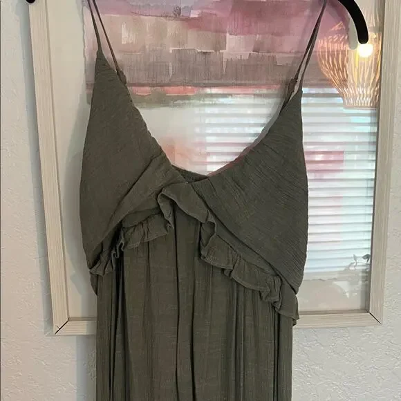 Pinkblush maternity dark green ruffle Maxi Dress - Picture 3 of 4